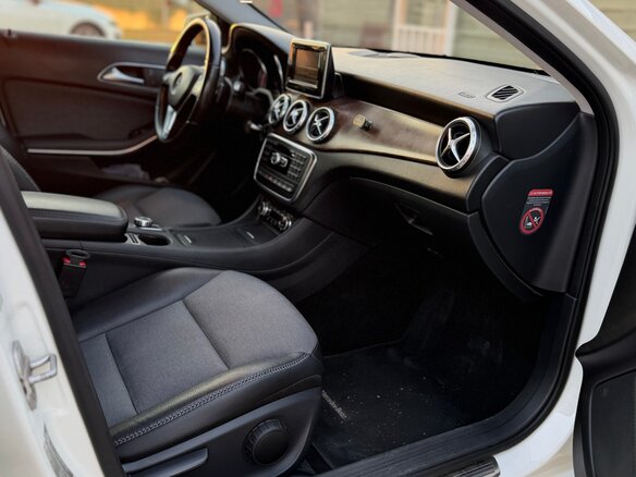 2015 Mercedes-Benz GLA 250 I (X156), белый, 1550000 рублей - вид 5