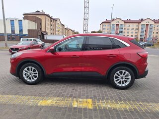 2020 Ford Escape IV, пурпурный, 1890000 рублей, вид 4