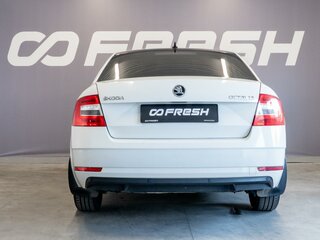 2018 Skoda Octavia III (A7) Рестайлинг, белый, 1540000 рублей, вид 4