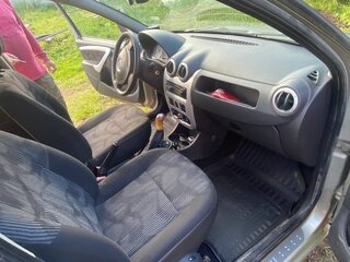 2011 Renault Sandero I, бежевый, 280000 рублей, вид 4