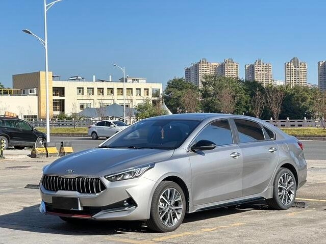 Открыть фотографии: Kia K3 II (China Market)