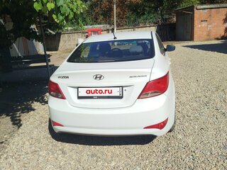 2015 Hyundai Solaris I Рестайлинг, белый, 999000 рублей, вид 5
