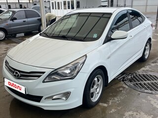 2015 Hyundai Solaris I Рестайлинг, белый, 800000 рублей, вид 1