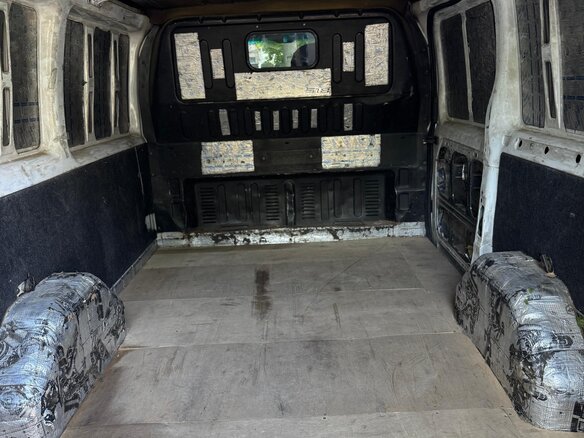 2010 Ford Transit, белый, 800000 рублей - вид 10