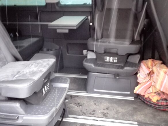 2010 Volkswagen Multivan T5 Рестайлинг, чёрный - вид 8