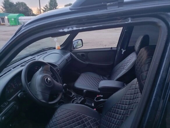 2013 Chevrolet Niva I Рестайлинг, чёрный, 500000 рублей - вид 8