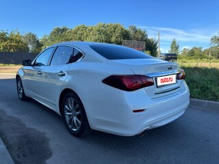 2015 Infiniti Q70 I Рестайлинг, белый, 1950000 рублей, вид 4