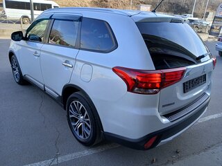 2015 Mitsubishi Outlander III Рестайлинг 2, белый, 2395000 рублей, вид 5