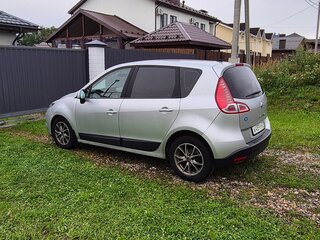 2009 Renault Scenic III, серебристый, 580000 рублей, вид 4