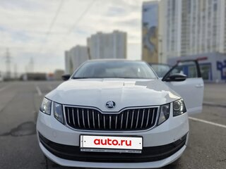 2022 Skoda Octavia III (A7) Рестайлинг, белый, 2000000 рублей, вид 1