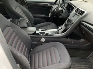 2013 Ford Fusion (North America) II, белый, 1100000 рублей, вид 5