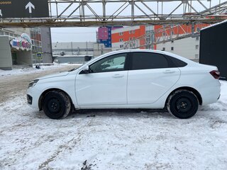 2024 Lada (ВАЗ) Vesta I Рестайлинг (NG), белый, 1250000 рублей, вид 4