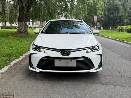 2023 Toyota Corolla XII (E210), белый, 1550000 рублей, вид 2