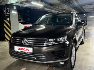 2016 Volkswagen Touareg II Рестайлинг, коричневый, 2400000 рублей, вид 1