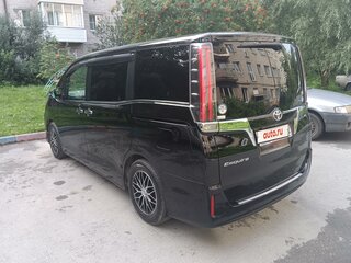 2018 Toyota Esquire I Рестайлинг, чёрный, 2250000 рублей, вид 4