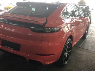 2020 Porsche Cayenne Coupé III, оранжевый, 9000000 рублей, вид 3