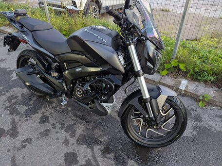 2024 Bajaj Dominar 400, чёрный, 400000 рублей, вид 2