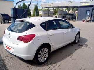 2011 Opel Astra J, белый, 590000 рублей, вид 5