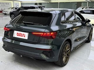 2022 Audi A3 Sportback 35 TFSI IV (8Y), серебристый, 2430504 рублей, вид 4