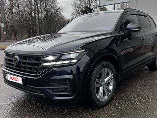 2019 Volkswagen Touareg III, чёрный, 5200000 рублей, вид 1