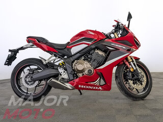 2021 Honda CBR 650R, красный, 925000 рублей, вид 1