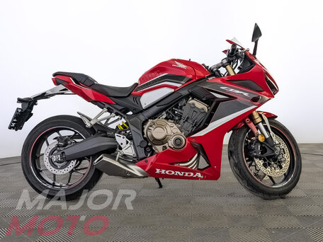 2021 Honda CBR 650R, красный, 925000 рублей, вид 1