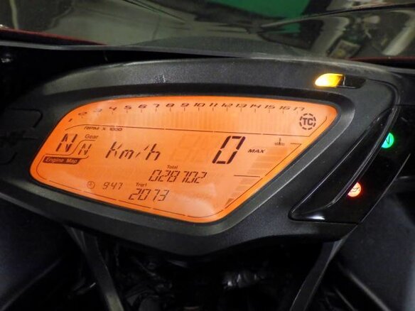 2016 MV Agusta F3 675, красный, 740000 рублей - вид 6