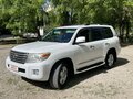 2012 Toyota Land Cruiser 200 Series Рестайлинг 1, белый, 4600000 рублей
