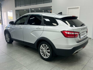 2021 Lada (ВАЗ) Vesta SW Cross I, серебристый, 995000 рублей, вид 4