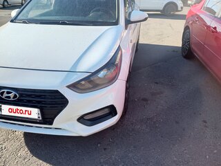 2018 Hyundai Solaris II, белый, 850000 рублей, вид 1
