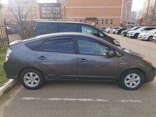 2006 Toyota Prius II Рестайлинг (XW20), серый, 800000 рублей, вид 2