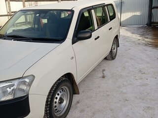 2017 Toyota Succeed I Рестайлинг, белый, 1200000 рублей, вид 4