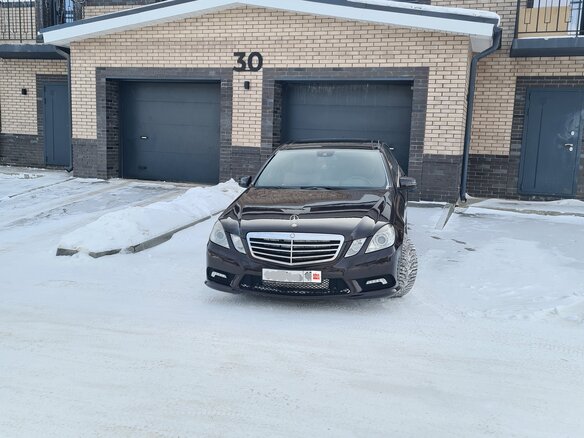2011 Mercedes-Benz E-Класс 250 5G-Tronic IV (W212, S212, C207), коричневый, 1990000 рублей - вид 4