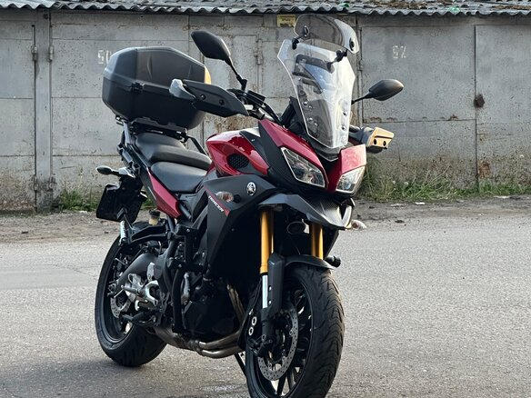 2015 Yamaha MT-09 Tracer (FJ-09), красный, 720000 рублей - вид 1