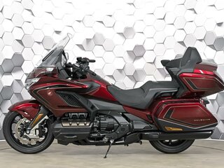 2025 Honda GL 1800 Gold Wing, красный, 3589000 рублей, вид 4