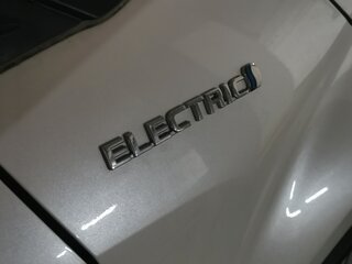 2021 Toyota Izoa I, белый, 2909570 рублей, вид 3