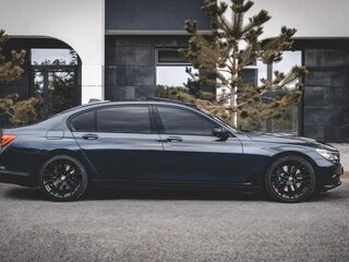 2017 BMW 7 серии Long 740Li xDrive VI (G11/G12), синий, 4100000 рублей, вид 2