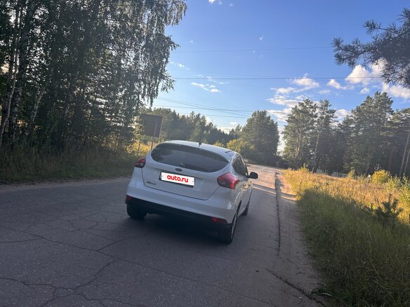 2015 Ford Focus III Рестайлинг, белый, 1100000 рублей - вид 10
