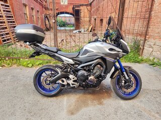 2015 Yamaha MT-09 Tracer (FJ-09), серебристый, 850000 рублей, вид 1
