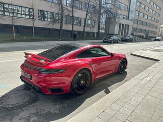 2021 Porsche 911 Turbo S VIII (992), красный, 22500000 рублей, вид 5