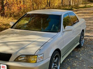 1996 Toyota Cresta V (X100), серебристый, 700000 рублей, вид 1