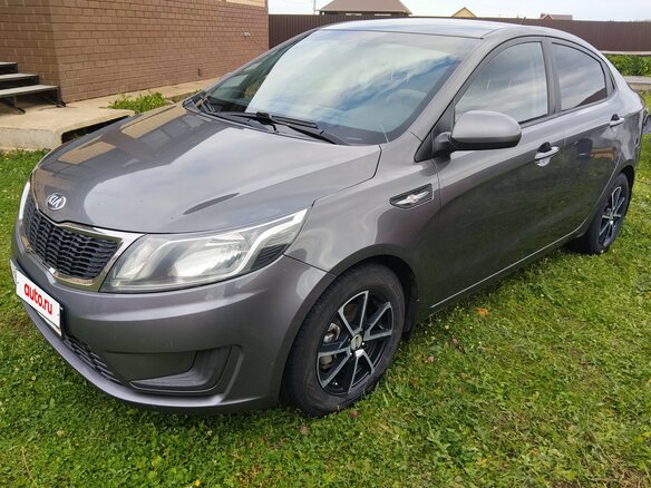 2013 Kia Rio III, серый - вид 3