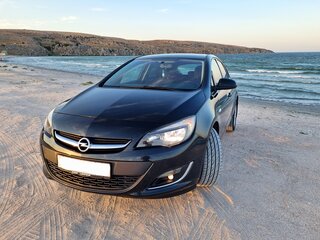 2013 Opel Astra J Рестайлинг, чёрный, 950000 рублей, вид 2