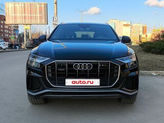 2020 Audi Q8 55 TFSI I (4M), чёрный, 6750000 рублей, вид 3