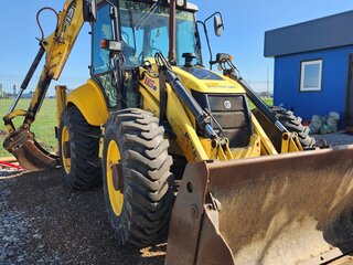 2011 New Holland B115B, жёлтый, 5950000 рублей, вид 1