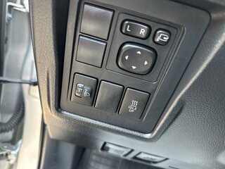 2019 Toyota Land Cruiser Prado 150 Series Рестайлинг 2, серебристый, 5000000 рублей, вид 5