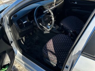 2020 Kia Rio IV, серый, 1660000 рублей, вид 1