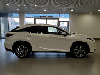 2020 Lexus RX 300 IV Рестайлинг, белый, 4390000 рублей, вид 4