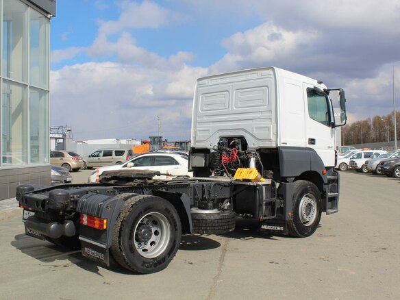 2011 Mercedes-Benz Axor, белый, 1800000 рублей - вид 6