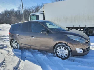2012 Renault Scenic Grand III, коричневый, 948000 рублей, вид 3